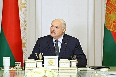 Лукашенко поручил определить механизмы контроля в сфере криптовалют