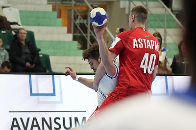 Гандболисты \"Машеки\" уступили \"Зениту\" в SEHA-лиге