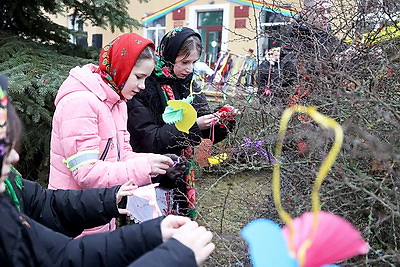 \"Разам спяваць и вясну-красну гукаць\". В Гродненском районе прошел праздник \"Гуканне вясны\"