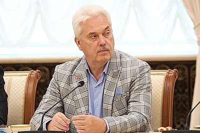 О смыслах Дня народного единства. Лукашенко проводит большую встречу с идеологическим активом и экспертами