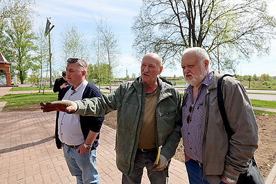 Посвященный геноциду белорусского народа памятный знак \"Древо жизни\" установили в Витебске