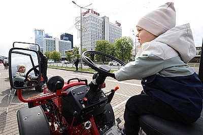 В Минске проходит семейный фестиваль \"Наша Победа\"