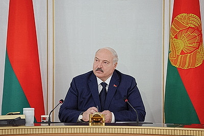 Лукашенко проводит селекторное совещание по уборочной кампании