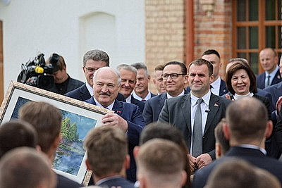 Лукашенко посетил реконструированный комплекс \"Лошицкий\" в Минске