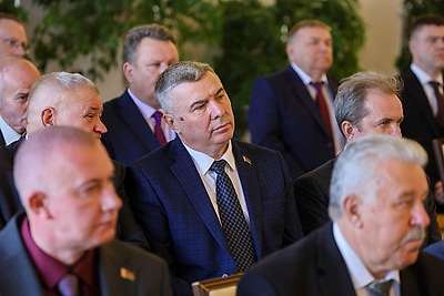 Признание заслуг и преданность делу. В Минске вручили госнаграды представителям различных сфер