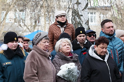 Партизан и человек большой души. В Витебске открыли мемориальную доску бывшему руководителю области