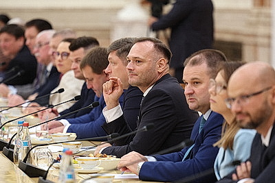 О смыслах Дня народного единства. Лукашенко проводит большую встречу с идеологическим активом и экспертами