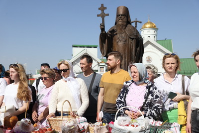 Накануне Пасхи белорусы освящают куличи в храмах и костелах