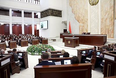 \"Осознать величие подвига дедов и прадедов\". Парламентские чтения прошли в Палате представителей