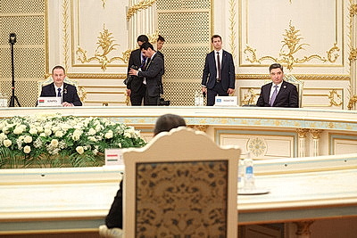 В Душанбе состоялась встреча президента Таджикистана с участниками заседания Совета глав правительств СНГ