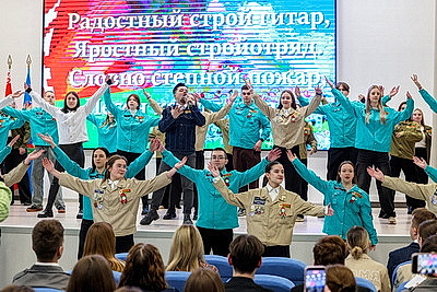 \"Подают пример всей стране\". В Витебске чествовали лучшие студотряды области