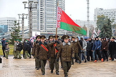Отправка призывников на срочную военную службу началась в Беларуси