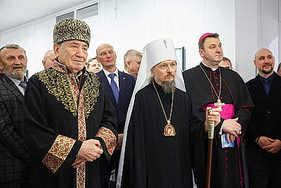 Инклюзивная выставка \"Краски говорят\" открылась в Минске