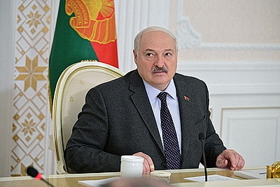 Лукашенко представили два варианта программы пятилетки