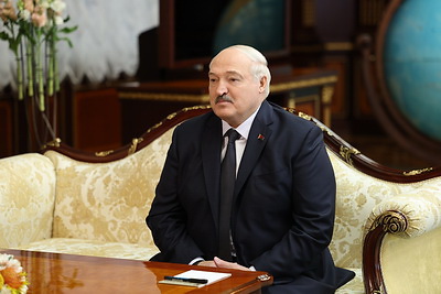 Лукашенко встретился с директором Службы внешней разведки России