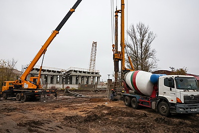 Госпрограмма \"Дороги Беларуси\". Скоростные магистрали, связь агрогородков с райцентрами