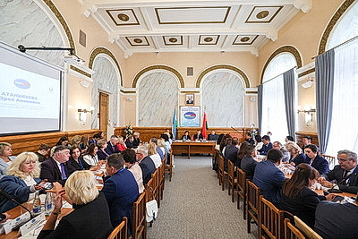 Тематические секции проходят на белорусско-узбекском бизнес-форуме в Витебске