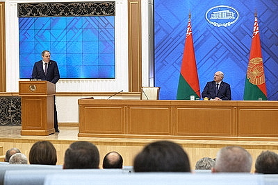 Лукашенко собрал большое совещание по развитию научной сферы
