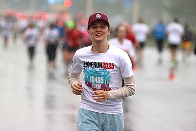 Около 1800 участников из шести стран вышли на старт полумарафона One Run в Минске