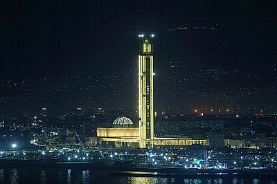 Бескрайние пески Сахары и буйство зелени. Контрастный и разнообразный Алжир