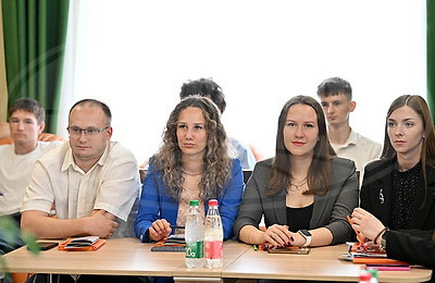 Семинар \"Беларусь - бренд для молодых\" состоялся в рамках \"Вытокаў\" в Поставах