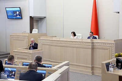 Кочанова: книга \"Наш Президент\" будет для многих в стране настольной