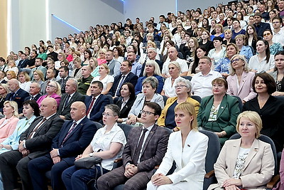 Около 450 человек приняли участие в диалоговой площадке \"Беларусь адзiная\" в Витебске