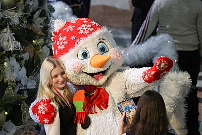 Лукашенко: страна всегда сильна традициями, одна из них в Беларуси - новогодние поздравления детей