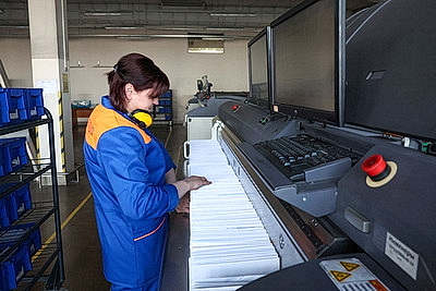 Развитие инфраструктуры почтовой связи. Министр связи посетил производство \"Минская почта\"