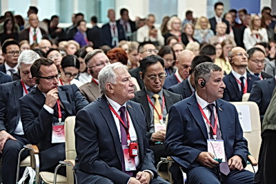 Выставка китайского медицинского оборудования представлена в \"Великом камне\"