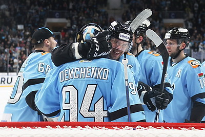 Хоккеисты \"Динамо\" разгромили московских одноклубников