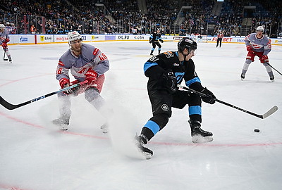 Хоккеисты минского \"Динамо\" отправили шесть безответных шайб в ворота \"Спартака\"