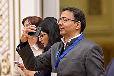 Главы делегаций ЕАГ посетили Дворец Независимости