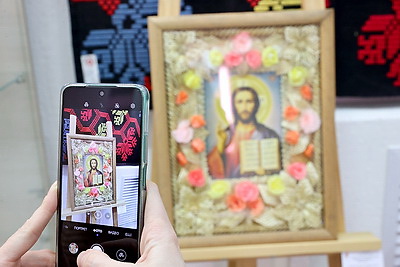 Посвященная украшениям икон областная выставка-конкурс открылась в Витебске