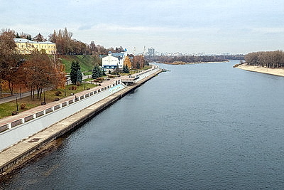 В Гомеле открыли обновленный пешеходный мост через Сож