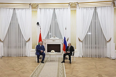 Лукашенко провел переговоры с Путиным
