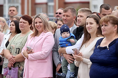 Новая школа на 510 мест открылась в Островце