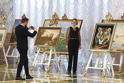 Сотрудники ЖКХ посетили с экскурсией Дворец Независимости