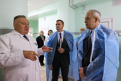 Сергеенко в Браславе пообщался с молодыми специалистами и ознакомился с новым отделением ЦРБ