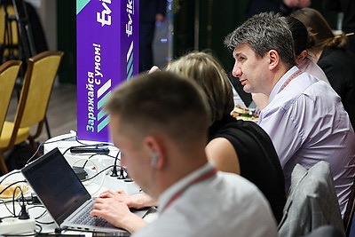 В рамках второго заседания VII ВНС во Дворце Республики организована работа пресс-центра