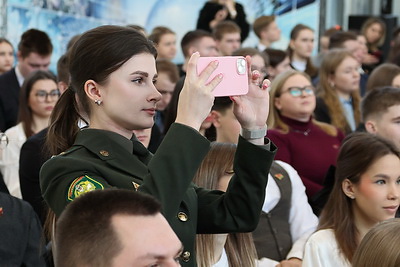 Кухарев встретился с членами молодежных советов