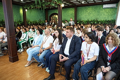 День Беларуси проходит на форуме \"Дети Содружества\"