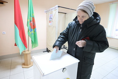 Досрочное голосование на выборах Президента продолжается в Беларуси
