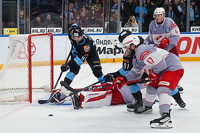 Хоккеисты минского \"Динамо\" отправили шесть безответных шайб в ворота \"Спартака\"
