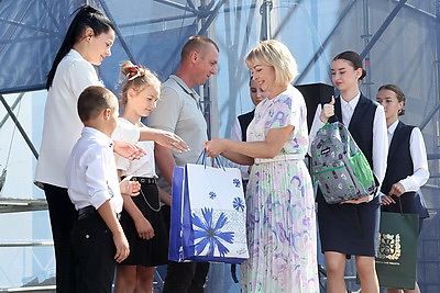 Более 13 тыс. детей охватила акция \"Соберем портфель вместе\" в этом году