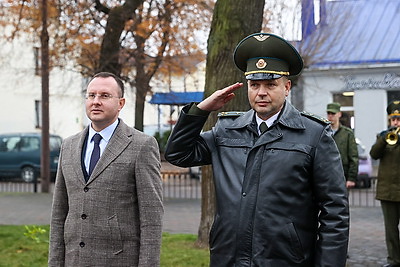 Аллея фонарей в Бресте пополнилась новым арт-объектом