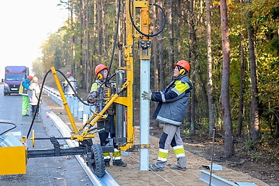 Госпрограмма \"Дороги Беларуси\". Скоростные магистрали, связь агрогородков с райцентрами