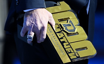 Минские динамовцы победили в тысячном матче Квартальнова и вышли в лидеры Запада