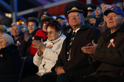 Военный парад по случаю 80-летия Победы прошел у стелы \"Минск - город-герой\"