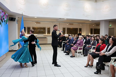 Преподавателям и студентам Минска вручили свидетельства спецфонда Президента